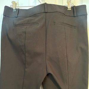 Ankle length pants. Loft Marisa, skinny plants, navy